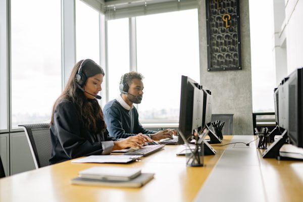 Crypto trading fraud recovery specialist analyzing blockchain transaction data